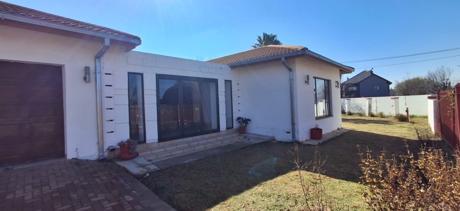 3 Bedroom Property for Sale in Bayswater Free State